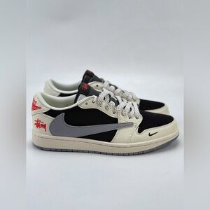 Nike Dual-Tone Athletic Shoes